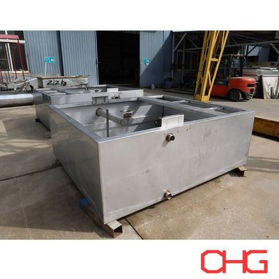 Bom preço Equipamento de pulverização eletrostática Tanque de tratamento de superfície de metal personalizado para pré-tratamento Sistema de pulverização química/água on-line